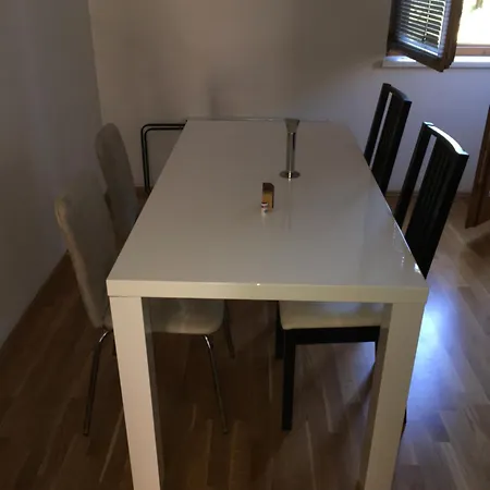 Traunsee 60 M2 * גמונדן